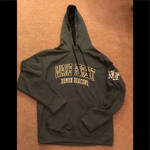 Size L Wake Forest sweatshirt